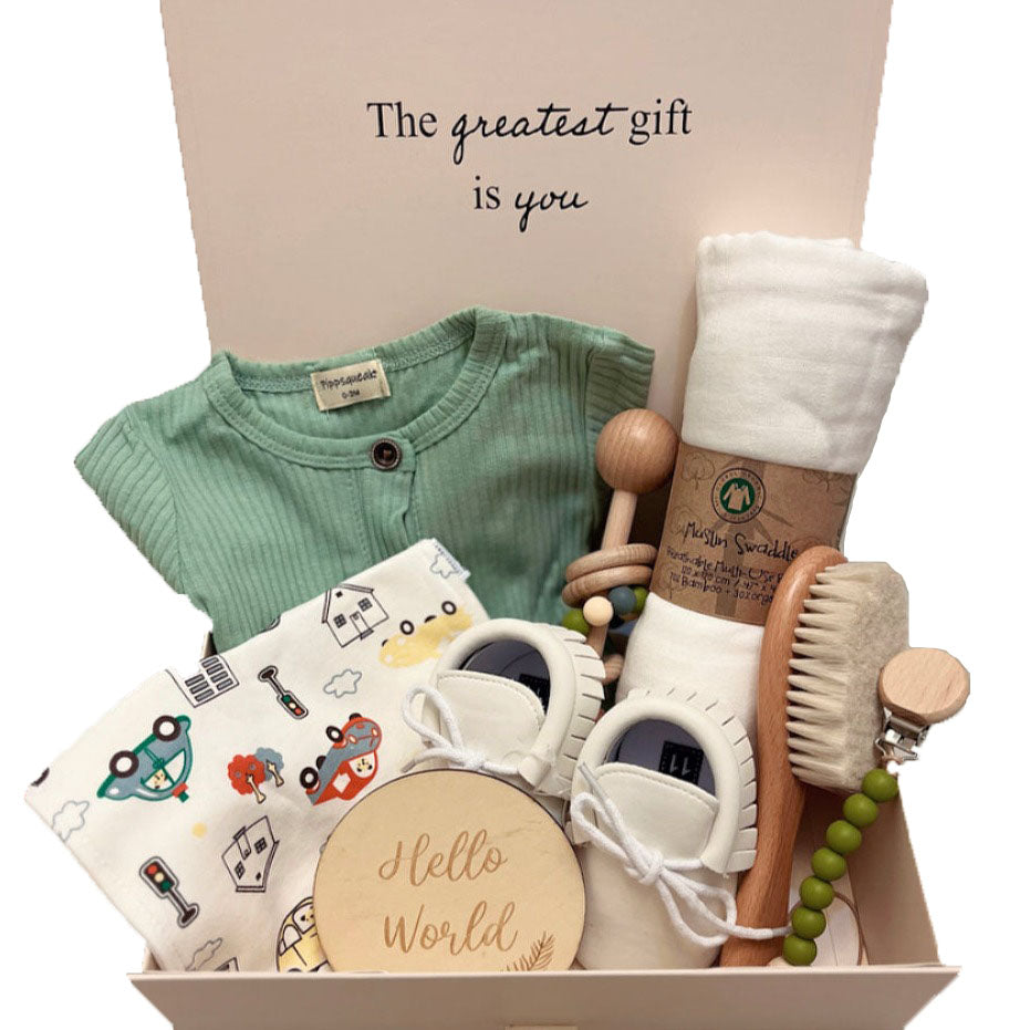 Deluxe Green Baby Gift Hamper